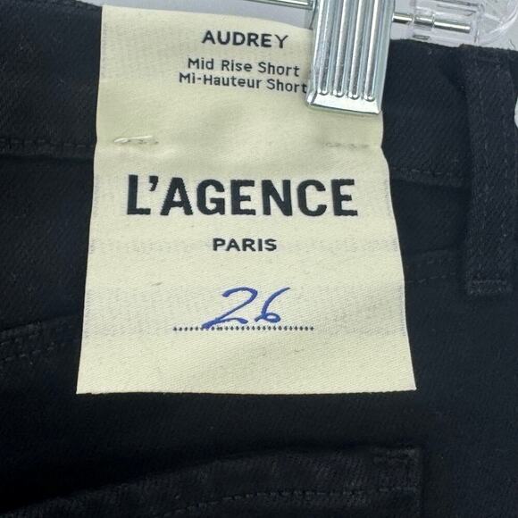 L'Agence Women's Audrey Mid Rise Shorts Raw Cut Hem Noir Black Size 26 NWT - Picture 8 of 12